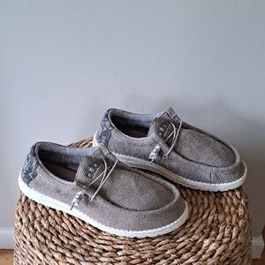 Hey Dude Mens Wally Stretch Sand Dune Casual/Athleisure Slip-On Loafers S-10